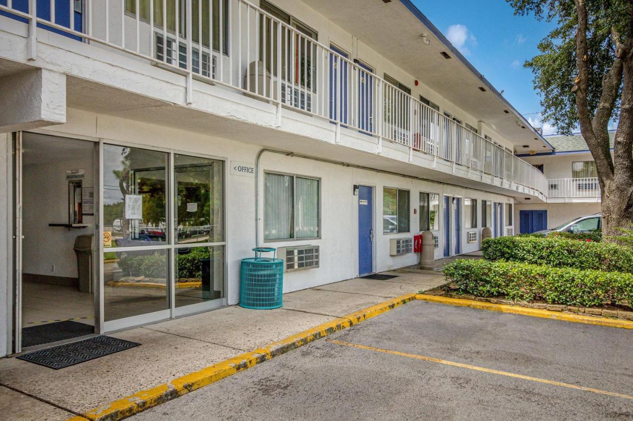Motel 6-Conroe, Tx Exteriér fotografie